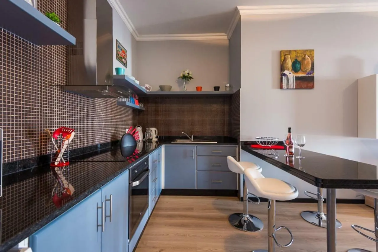 شقة Casa Do Louro أركو دا كالهيتا 0*,  البرتغال